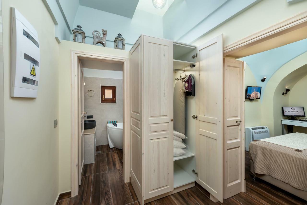 Bibliotheque Apartment Rhodes City ภายนอก รูปภาพ