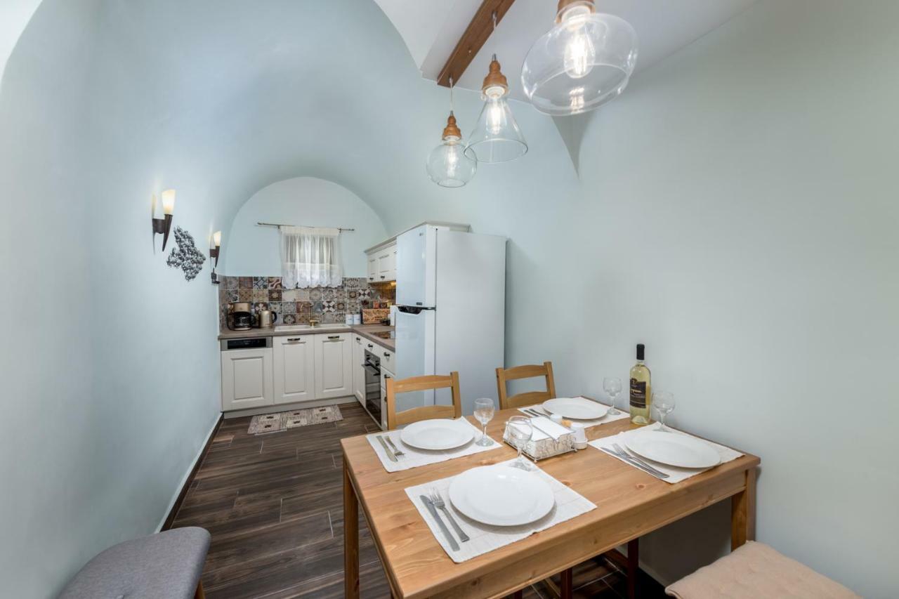 Bibliotheque Apartment Rhodes City ภายนอก รูปภาพ