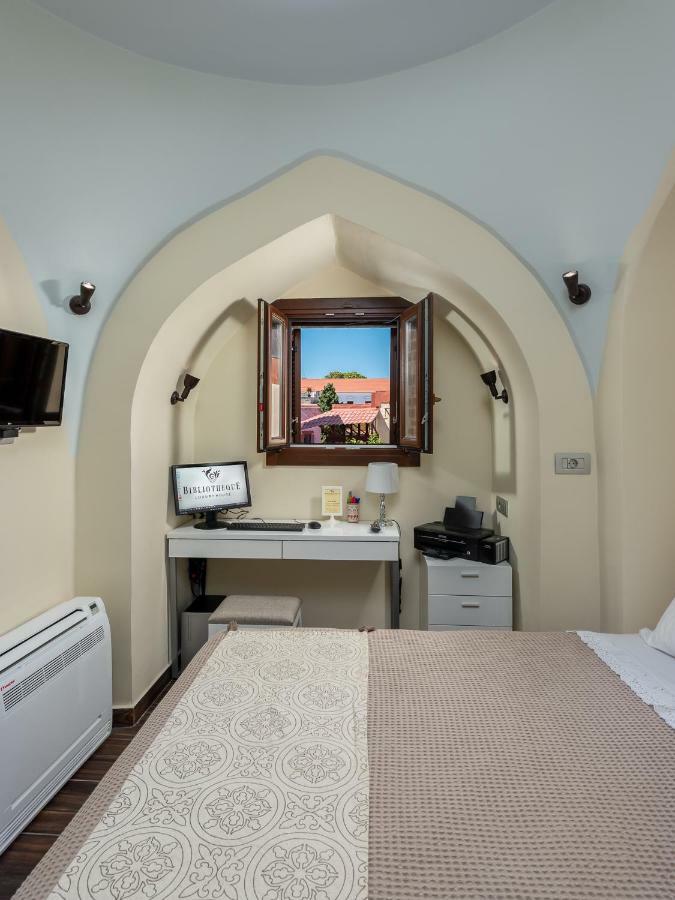 Bibliotheque Apartment Rhodes City ภายนอก รูปภาพ